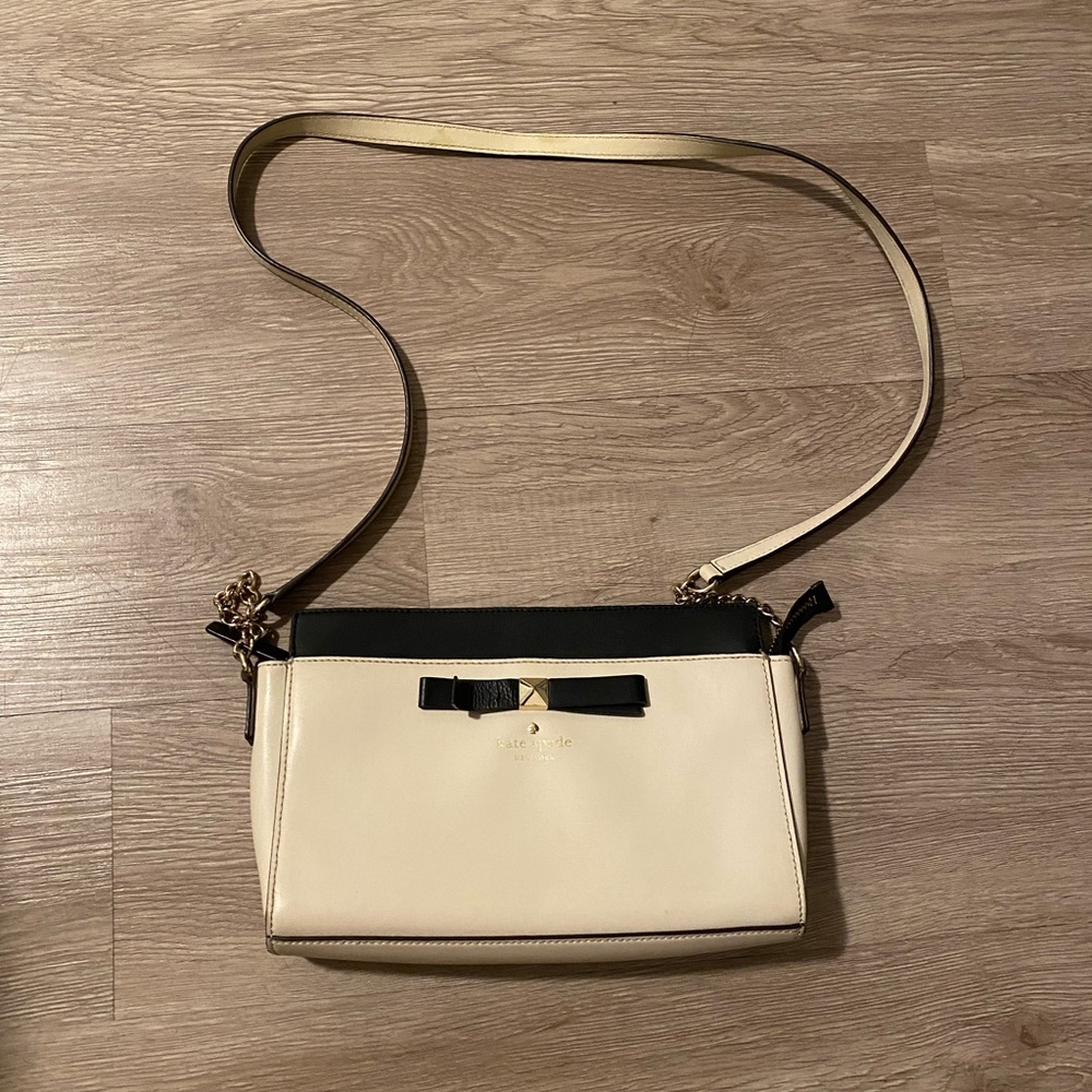 Crossbody bag